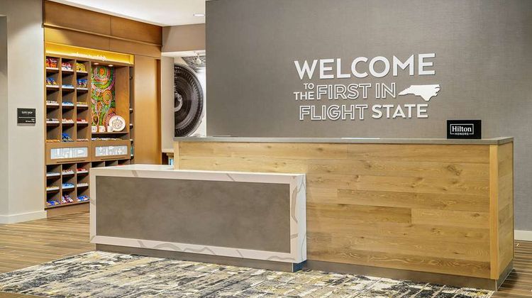 Hampton Inn & Suites Raleigh Midtown Lobby