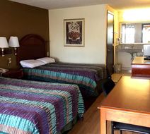 Travelodge by Wyndham Laurel Room