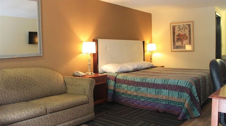 Travelodge by Wyndham Laurel Room