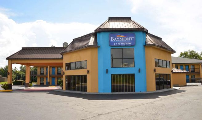 Baymont by Wyndham Santee Exterior
