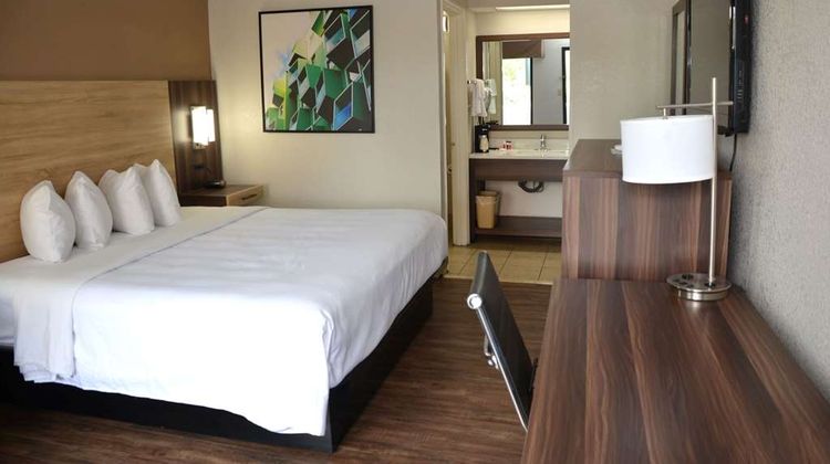 Baymont by Wyndham Santee Room