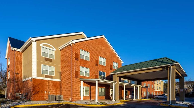 <b>Wingate by Wyndham DC Area Exterior</b>. Images powered by <a href="https://iceportal.shijigroup.com/" title="IcePortal" target="_blank">IcePortal</a>.