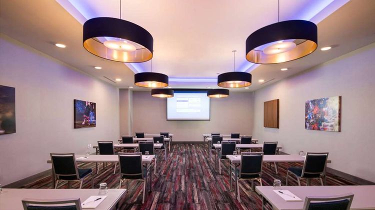 La Quinta Inn & Suites by Wyndham Meeting