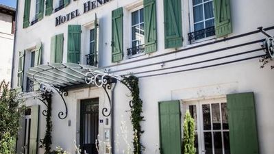 Hotel Henri IV