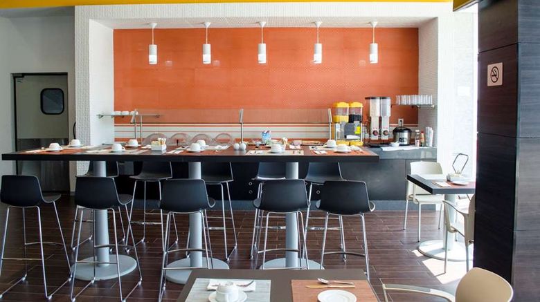 <b>Casa Inn Galerias Hotel Restaurant</b>. Images powered by <a href="https://iceportal.shijigroup.com/" title="IcePortal" target="_blank">IcePortal</a>.