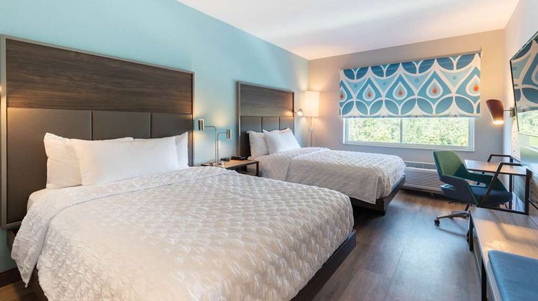 <b>Tru by Hilton Eugene Room</b>. Images powered by <a href="https://iceportal.shijigroup.com/" title="IcePortal" target="_blank">IcePortal</a>.