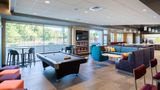 Tru by Hilton Eugene Lobby
