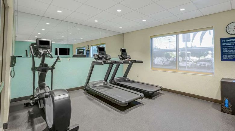 <b>Tru by Hilton Lathrop Health</b>. Images powered by <a href="https://iceportal.shijigroup.com/" title="IcePortal" target="_blank">IcePortal</a>.