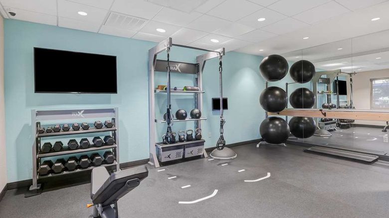 <b>Tru by Hilton Lathrop Health</b>. Images powered by <a href="https://iceportal.shijigroup.com/" title="IcePortal" target="_blank">IcePortal</a>.