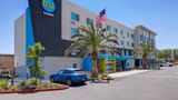 Tru by Hilton Lathrop Exterior