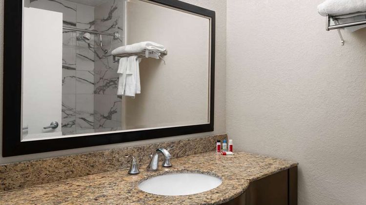 Travelodge by Wyndham Gaylord Suite