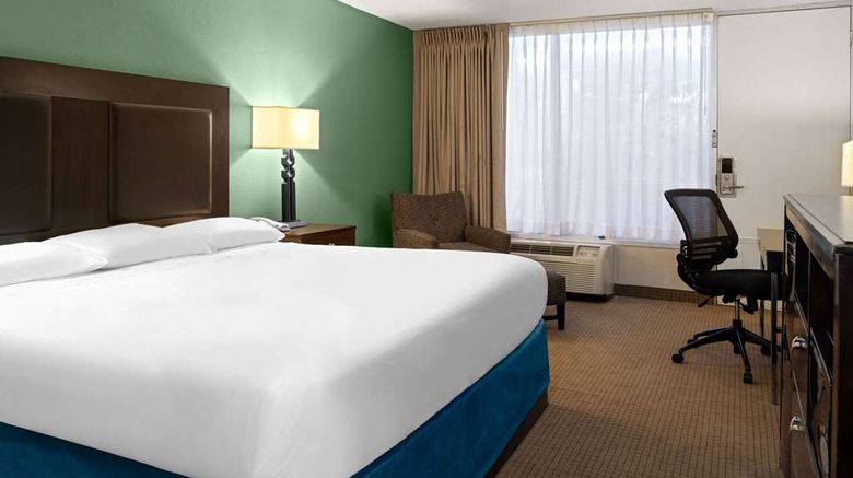 <b>Travelodge by Wyndham Gaylord Room</b>. Images powered by <a href="https://iceportal.shijigroup.com/" title="IcePortal" target="_blank">IcePortal</a>.