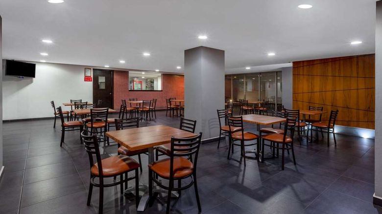 <b>Ramada by Wyndham Acapulco Hotel & Stes Restaurant</b>. Images powered by <a href="https://iceportal.shijigroup.com/" title="IcePortal" target="_blank">IcePortal</a>.