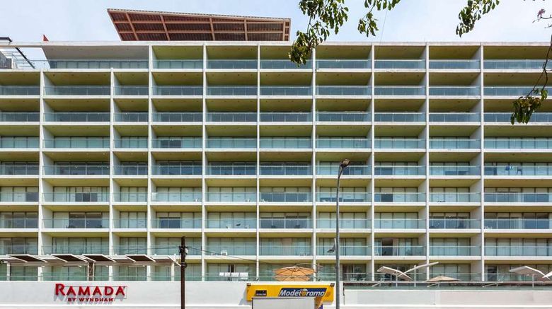 <b>Ramada by Wyndham Acapulco Hotel & Stes Exterior</b>. Images powered by <a href="https://iceportal.shijigroup.com/" title="IcePortal" target="_blank">IcePortal</a>.