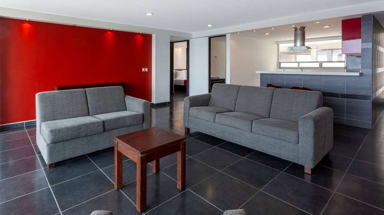 <b>Ramada by Wyndham Acapulco Hotel & Stes Suite</b>. Images powered by <a href="https://iceportal.shijigroup.com/" title="IcePortal" target="_blank">IcePortal</a>.