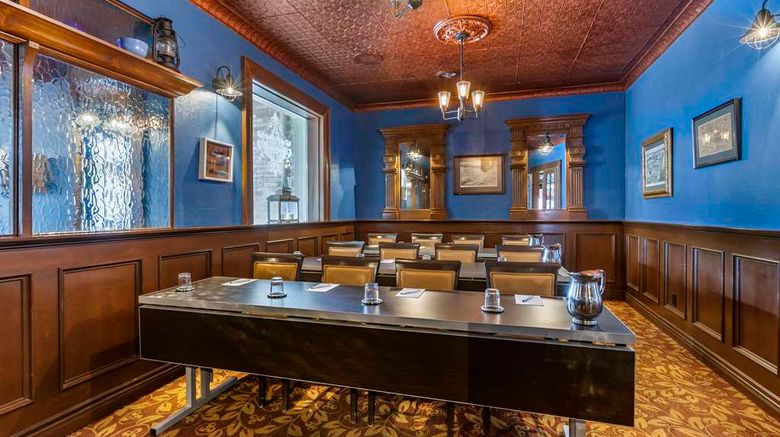 <b>The Parlour Inn Meeting</b>. Images powered by <a href="https://iceportal.shijigroup.com/" title="IcePortal" target="_blank">IcePortal</a>.