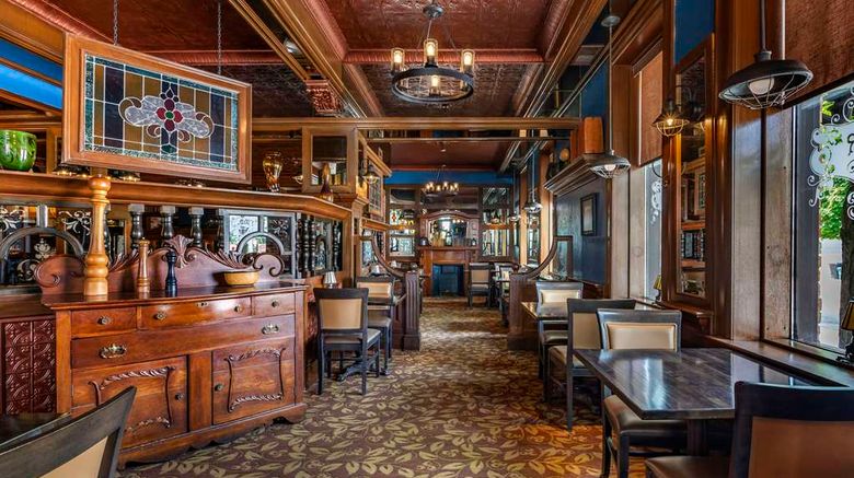 <b>The Parlour Inn Restaurant</b>. Images powered by <a href="https://iceportal.shijigroup.com/" title="IcePortal" target="_blank">IcePortal</a>.