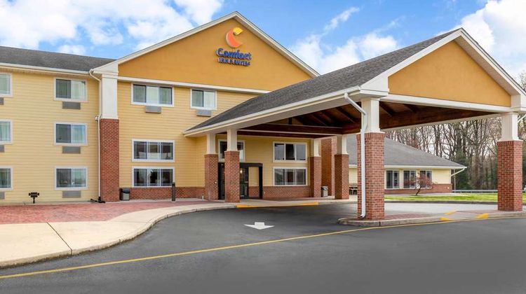 Comfort Inn & Suites Exterior