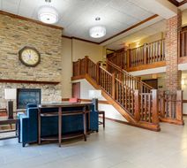 Comfort Inn And Suites Milford Lobby