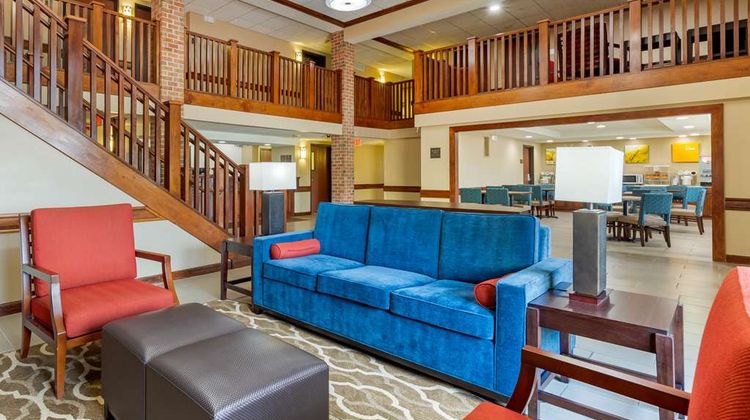 Comfort Inn & Suites Lobby
