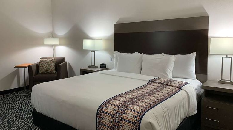 <b>La Quinta Inn & Stes by Wyndham Red Oak Room</b>. Images powered by <a href="https://iceportal.shijigroup.com/" title="IcePortal" target="_blank">IcePortal</a>.