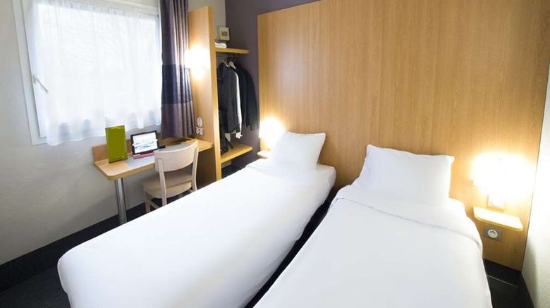 <b>Kyriad Direct Clermont Ferrand N Gerzat Room</b>. Images powered by <a href="https://iceportal.shijigroup.com/" title="IcePortal" target="_blank">IcePortal</a>.