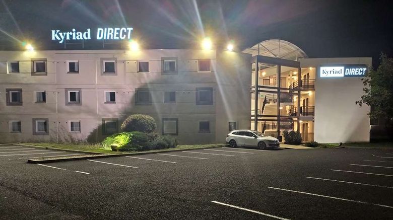 <b>Kyriad Direct Clermont Ferrand N Gerzat Exterior</b>. Images powered by <a href="https://iceportal.shijigroup.com/" title="IcePortal" target="_blank">IcePortal</a>.