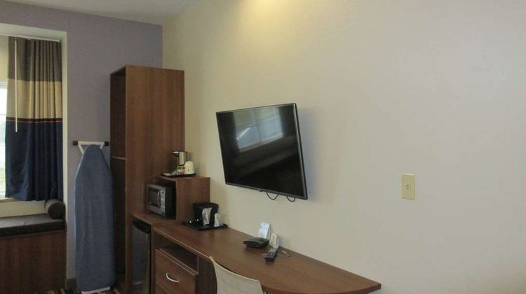 Quality Inn & Suites Caldwell Room