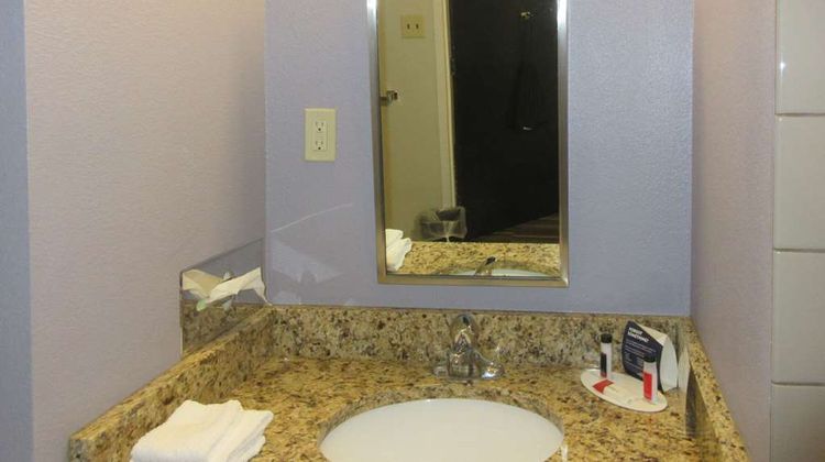 Quality Inn & Suites Caldwell Room