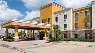 Days Inn & Suites West Energy Corridor
