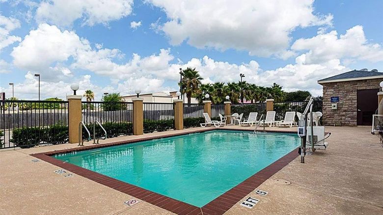 <b>Days Inn & Suites West Energy Corridor Pool</b>. Images powered by <a href="https://iceportal.shijigroup.com/" title="IcePortal" target="_blank">IcePortal</a>.