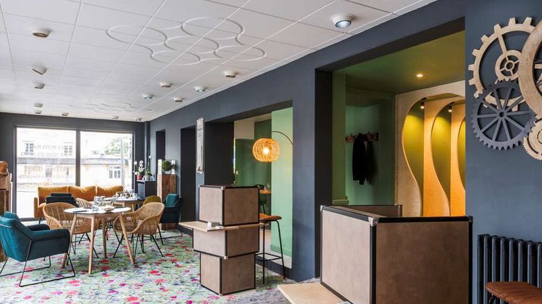 <b>Sure Hotel by Best Western Argentan Lobby</b>. Images powered by <a href="https://iceportal.shijigroup.com/" title="IcePortal" target="_blank">IcePortal</a>.