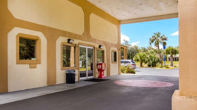 Americas Best Value Inn Darien Exterior