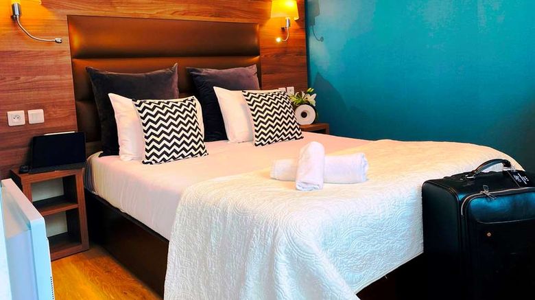 <b>Hotel Clairefontaine Room</b>. Images powered by <a href="https://iceportal.shijigroup.com/" title="IcePortal" target="_blank">IcePortal</a>.