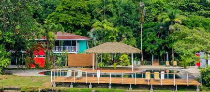 Tortuga Lodge and Gardens Exterior
