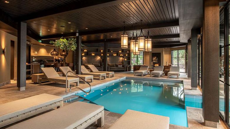<b>Van der Valk Hotel de Cantharel Pool</b>. Images powered by <a href="https://iceportal.shijigroup.com/" title="IcePortal" target="_blank">IcePortal</a>.