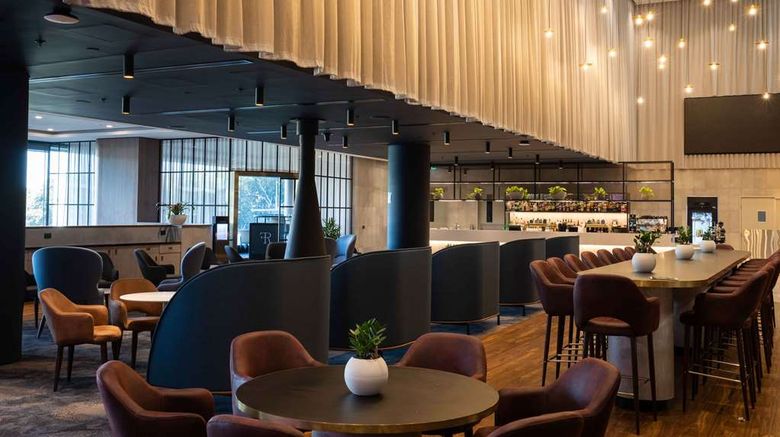 <b>Oval Hotel Restaurant</b>. Images powered by <a href="https://iceportal.shijigroup.com/" title="IcePortal" target="_blank">IcePortal</a>.