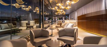Oval Hotel Lobby