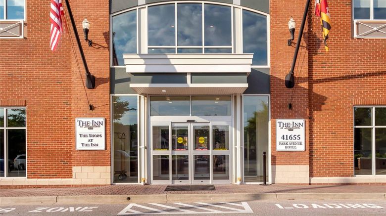 <b>The Inn at Leonardtown Ascend Hotel Coll Exterior</b>. Images powered by <a href="https://iceportal.shijigroup.com/" title="IcePortal" target="_blank">IcePortal</a>.