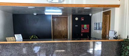 Econo Lodge Lobby