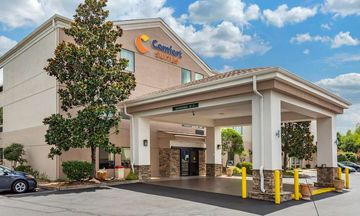 Comfort Suites