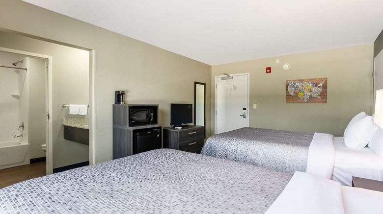 <b>Econo Lodge Dayton North Room</b>. Images powered by <a href="https://iceportal.shijigroup.com/" title="IcePortal" target="_blank">IcePortal</a>.