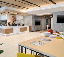 PARKROYAL Suites Bangkok Lobby