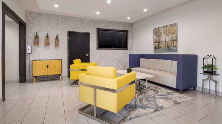 <b>Best Western NSU Inn Lobby</b>. Images powered by <a href="https://iceportal.shijigroup.com/" title="IcePortal" target="_blank">IcePortal</a>.