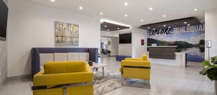 Best Western NSU Inn Lobby