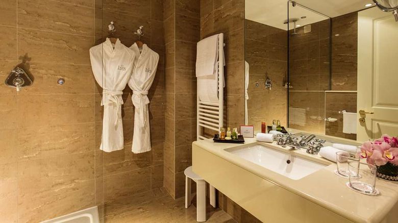<b>Grand Hotel Imperiale Room</b>. Images powered by <a href="https://iceportal.shijigroup.com/" title="IcePortal" target="_blank">IcePortal</a>.