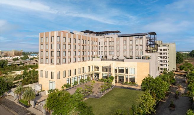 Park Inn by Radisson Jabalpur Exterior