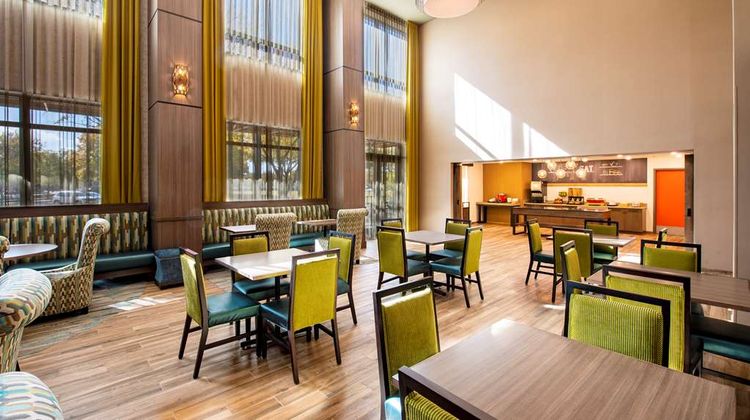 Hampton Inn & Suites Keller Lobby