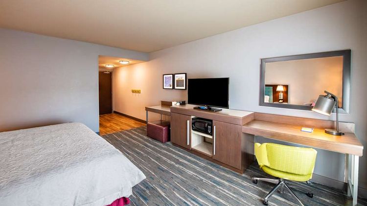 Hampton Inn & Suites Keller Room