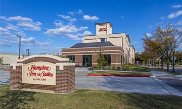 Hampton Inn & Suites Keller